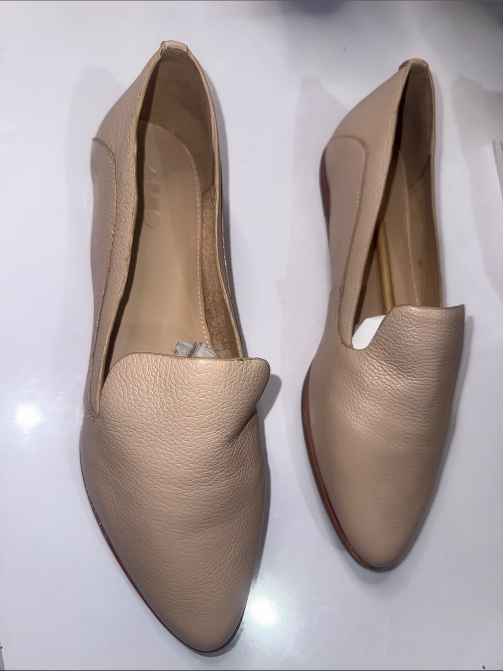 Neutral Beige Leather Pointed-Toe Slip-On Flats US 9 EURO40 UK7